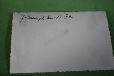 Preview: interessantes altes Foto - aufgebahrter Sarg mit Kriegsflaggen und Wache 1940