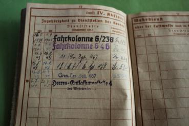 Preview: Military pass of a soldier with original EK II - manufacturer 27