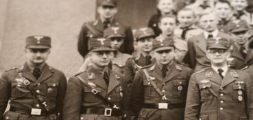 Preview: Gruppenfoto NSFK  12/43  und Flieger-HJ - Umgebung von Essen ?