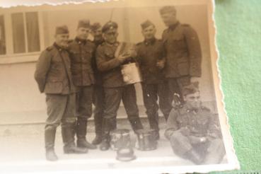 fünf Fotos - SS-Männer -  Gruppenfoto - Totenkopf Abteilung