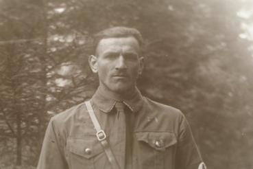 Preview: Glasnegativ - Portait eines S.A. Mannes