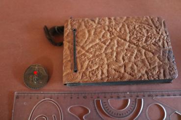 altes Fotoalbum mit 33 Fotos - Reichsparteitag Nürnberg 1936 + dazugehöriges Abzeichen