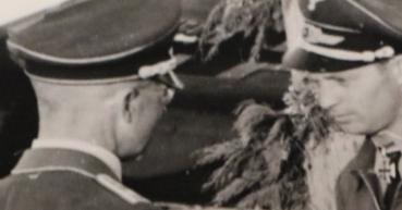 Preview: 4 Fotos Hermann Hogeback bei Lehrgeschwader Frontverband III Gruppe 5000 Feindflug