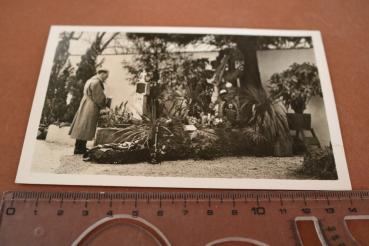 Postcard - 13.3.1938 Adolf Hitler at the grave of his parents in Leonding