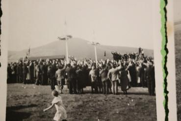 Preview: drei Privataufnahmen - Hitler in Osterode oder Umgebung