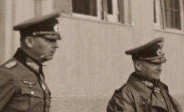 Preview: Schnappschuss - zwei mir unbekannte Ritterkreuzträger - Generäle