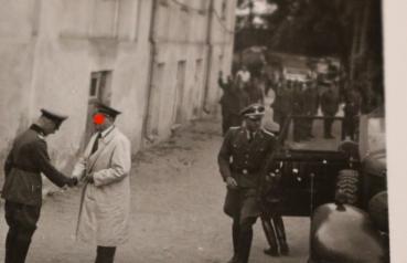 Preview: toller Schnappschuss - General begrüsst Adolf Hitler - Ort ???
