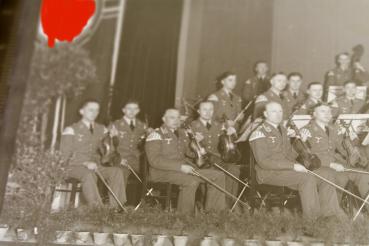 Preview: tolles alte Glasnegativ - Musikkorps der Luftwaffe