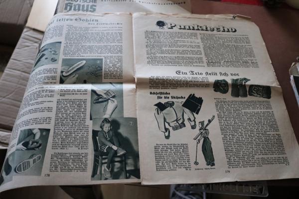 zwei Zeitschriften - Deutsche Hauswirtschaft - Reichsfrauenführung Dezember 1941 und April 1943