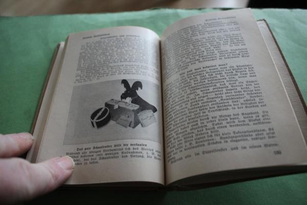 Taschenjahrbuch für den Einzelhandelskaufmann 1939