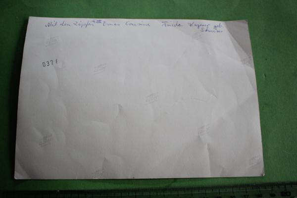 tolles altes größeres Foto - junge Mädchen begrüßen A.H. - beschriftet