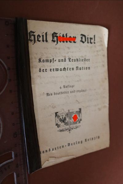 Kampf- und Trutzlieder der erwachten Nation 1933