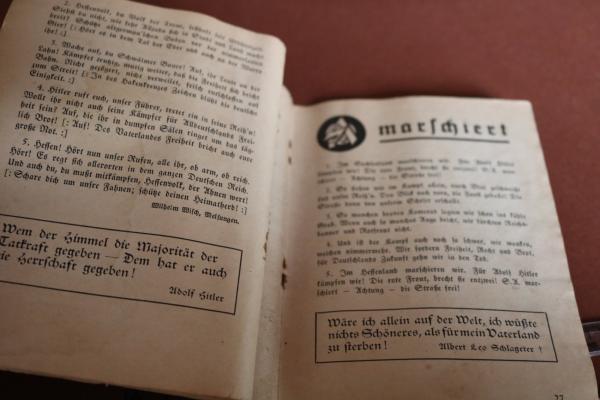 Kampf- und Trutzlieder der erwachten Nation 1933