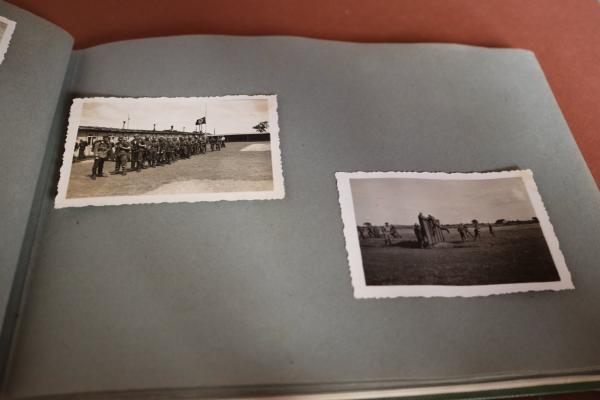 Album eines Mannes aus Osnabrück - R.A.D. Abteilung 191/7 - 47 Fotos und Postkarten