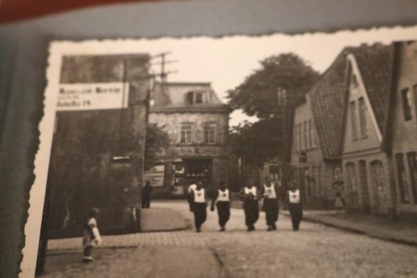 Album eines Mannes aus Osnabrück - R.A.D. Abteilung 191/7 - 47 Fotos und Postkarten