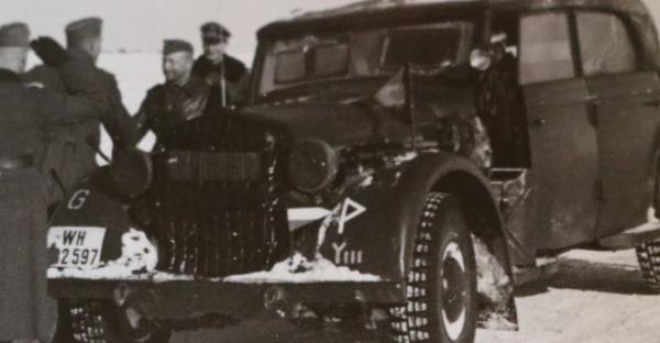 General Wolfgang Fischer RKTräger 10.PzDiv. mit PKW