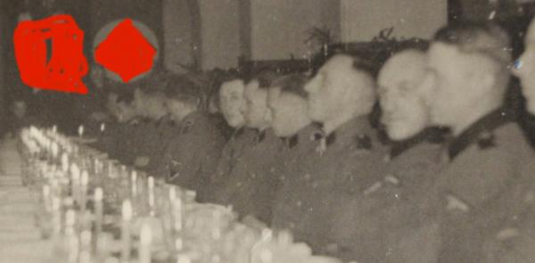 drei Fotos eines SS-Mannes - Passfoto - Feier - Gruppenfoto