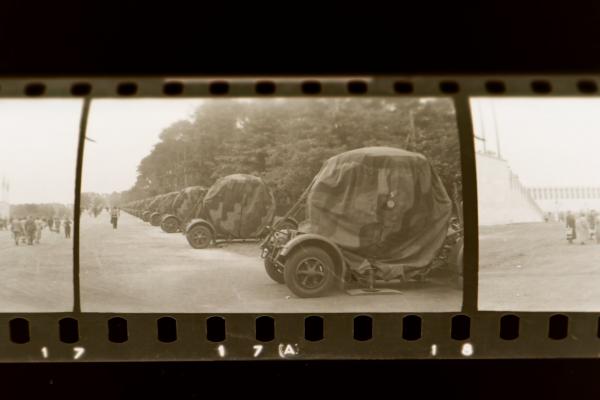 Negativrolle mit 35 Bilder - Zeppelinfeld - Ausstellung - Holzhäuser, Dampferfahrt