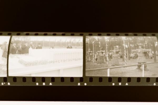 Negativrolle mit 35 Bilder - Zeppelinfeld - Ausstellung - Holzhäuser, Dampferfahrt