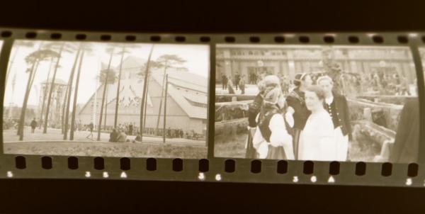Negativrolle mit 35 Bilder - Zeppelinfeld - Ausstellung - Holzhäuser, Dampferfahrt