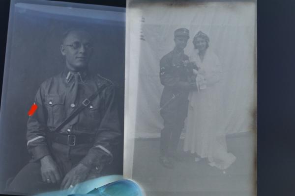 12 alte Negative eines SA-Mannes - Gruppe , Portrait usw.