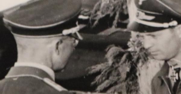 4 Fotos Hermann Hogeback bei Lehrgeschwader Frontverband III Gruppe 5000 Feindflug