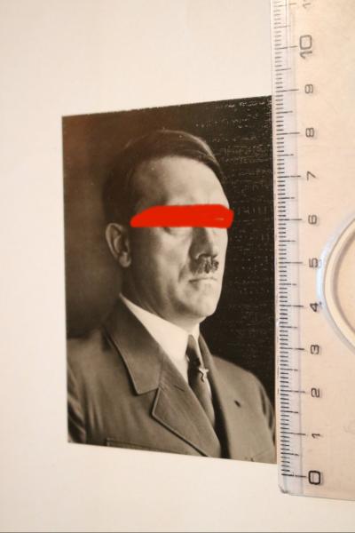 Portrait photo of Adolf Hitler for photo albums of Arbeitsdank-Verlag GmbH - souvenir albums