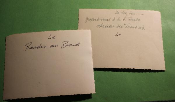 zwei original Fotos - Großadmiral Erich Raeder mit Stab in der Hand