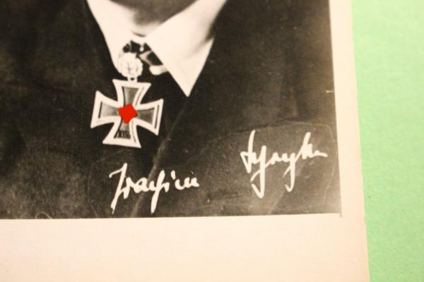 Portrait  Kapitänleutnant Joachim Schepke  - Repro ?