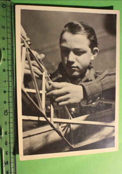 Flieger-HJ - Die Segelflugzeuge werden selbst gebaut