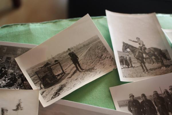 18 tolle alte Foto einer Einheit  -  eins mit RKTräger und DKiG Träger