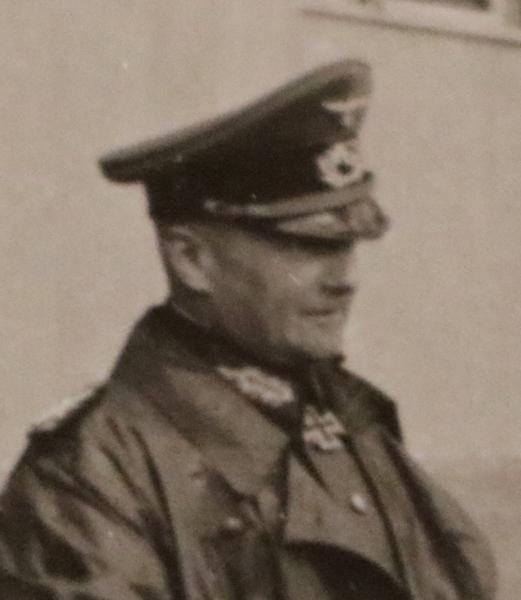 Schnappschuss - zwei mir unbekannte Ritterkreuzträger - Generäle