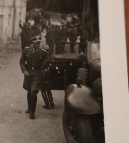 toller Schnappschuss - General begrüsst Adolf Hitler - Ort ???